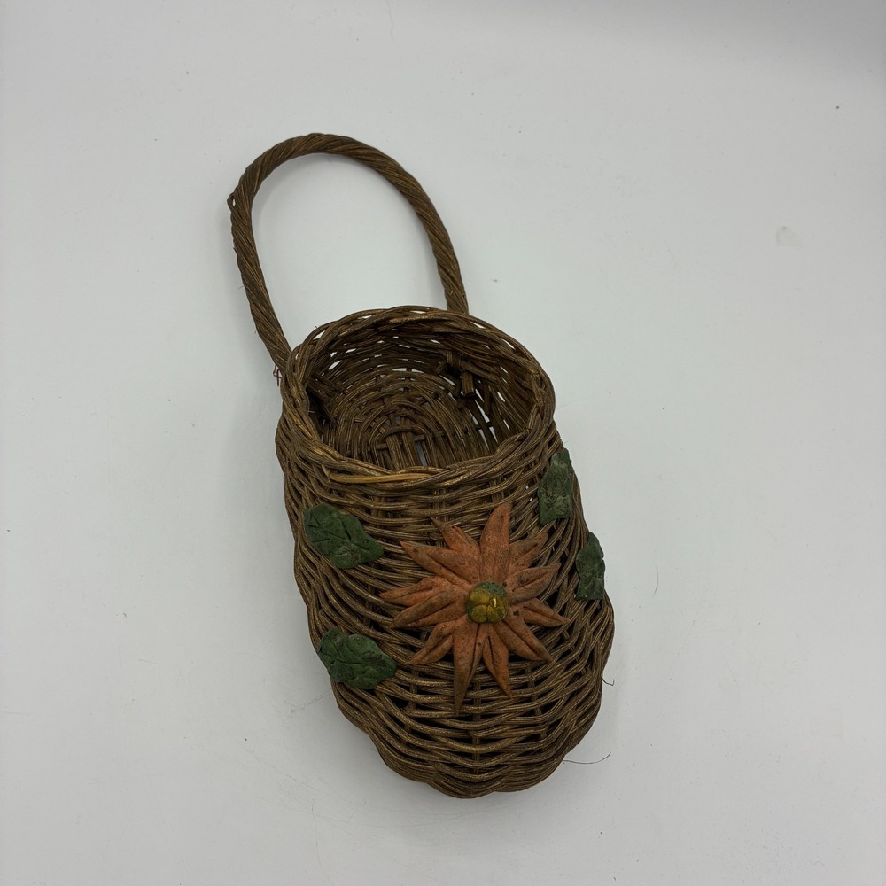 Vintage Wicker Wall Pocket Basket Gold Gilt Flower Leaf Hanging Planter